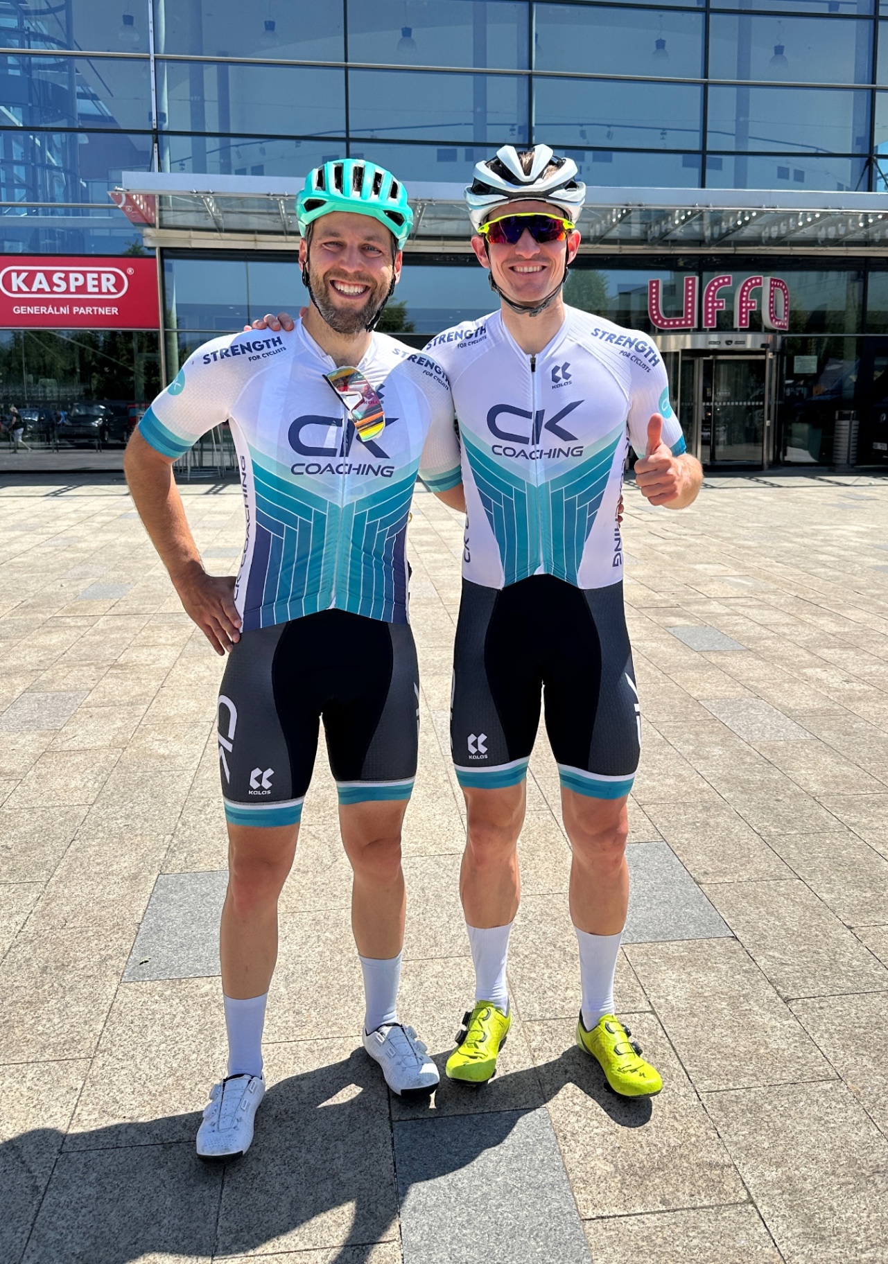 Chris Kassas a Jiří Květoň před závodem v dresech CK Coaching